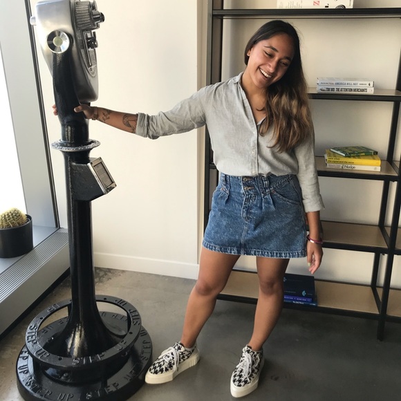 Meet your Posher, Moyna - Picture 1 of 1